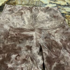 Lululemon Align Crop with Pockets 23" *Shine Size 4